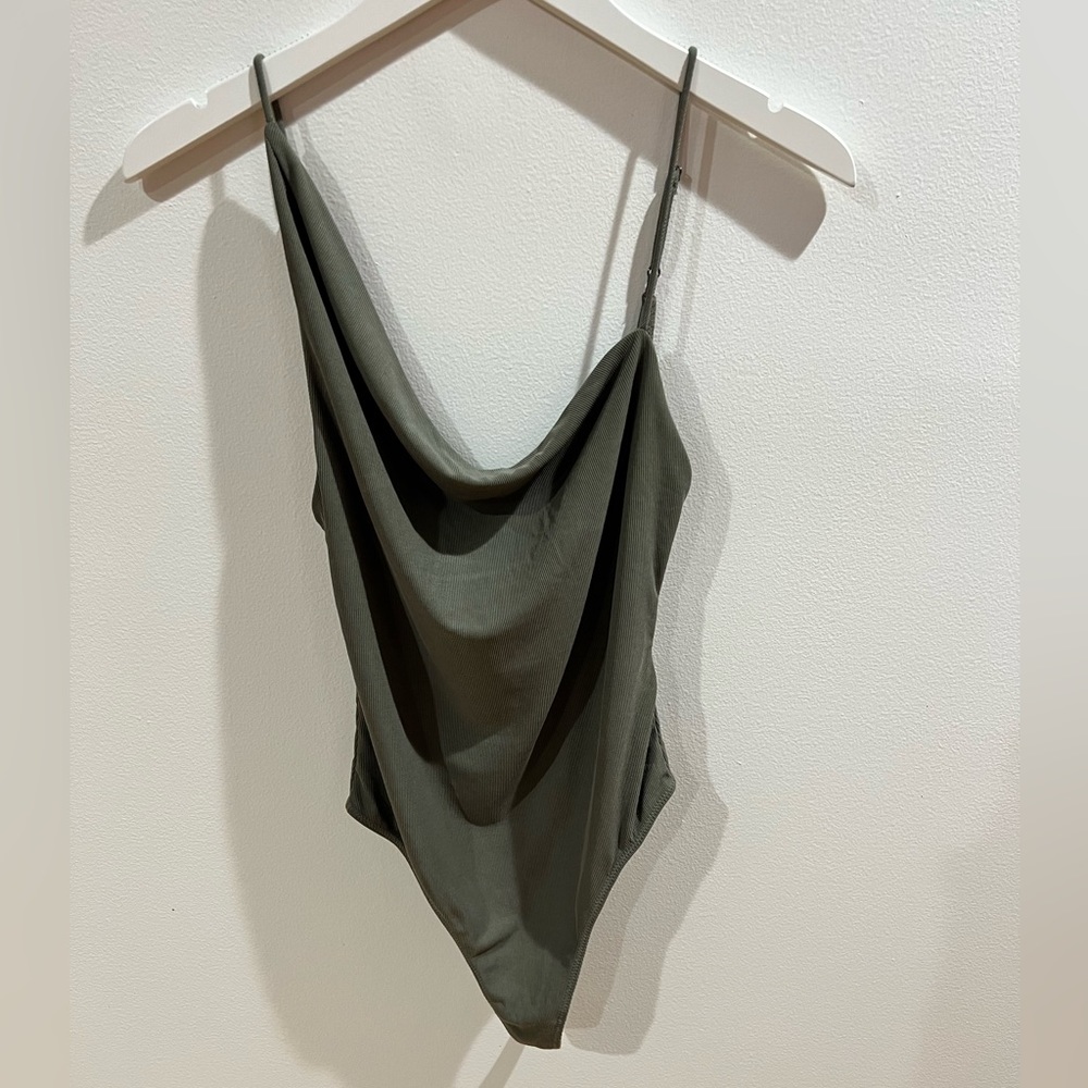 URBAN OUTFITTERS BODYSUIT!